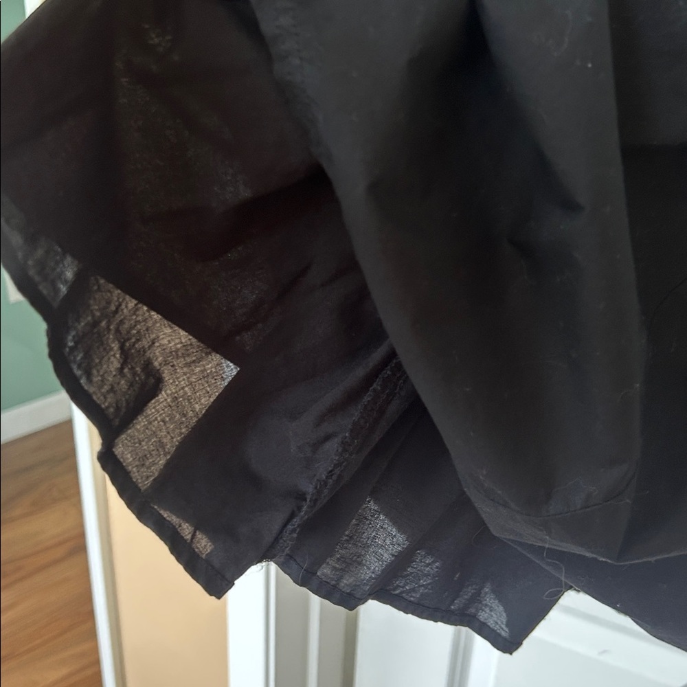 Classic Black Sleeveless A-Line Dress
With pockets! - Picture 4 of 4